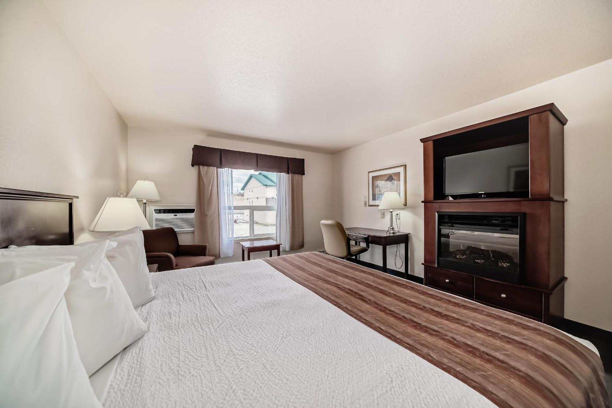 Grande Cache Inn & Suites Екстериор снимка