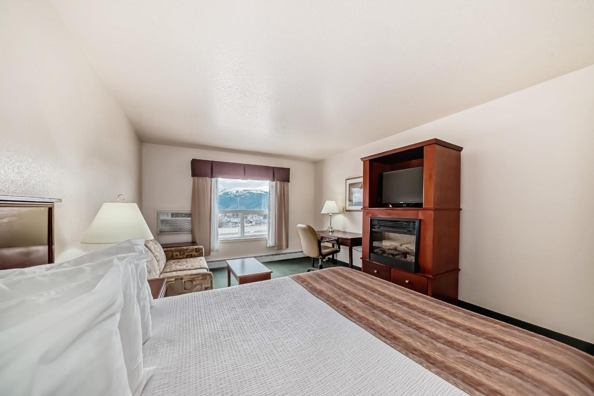 Grande Cache Inn & Suites Екстериор снимка