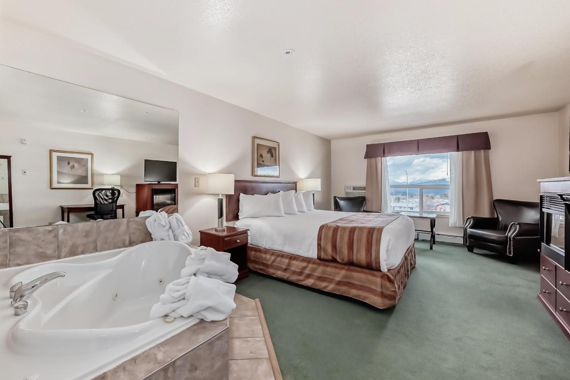 Grande Cache Inn & Suites Екстериор снимка