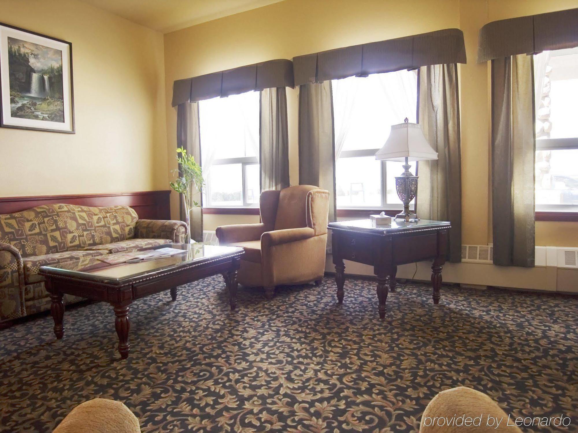 Grande Cache Inn & Suites Стая снимка