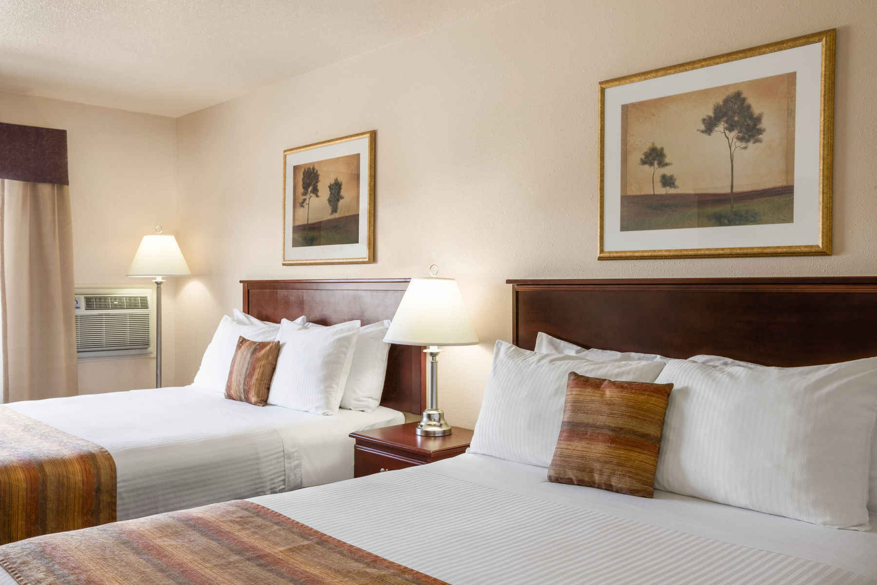 Grande Cache Inn & Suites Екстериор снимка